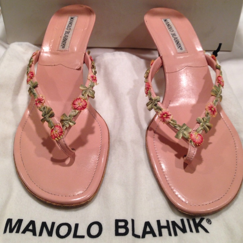 4 @y4neli  Manolo Blahnik pink sandals - Picture 5 of 6